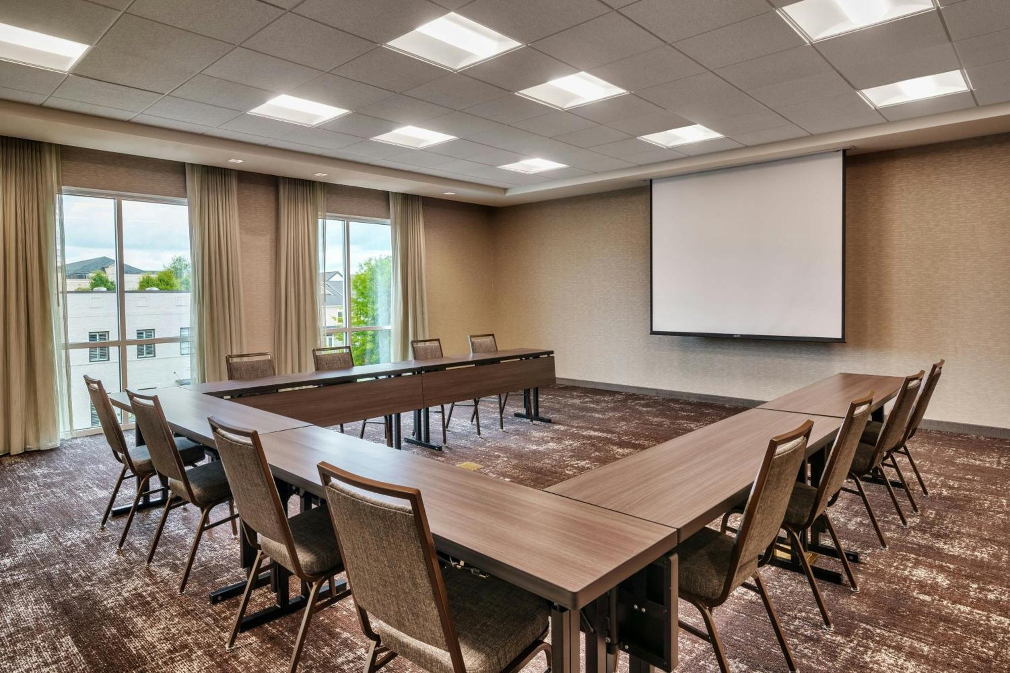 Hotel Courtyard By Marriott Atlanta Duluth Downtown Esterno foto