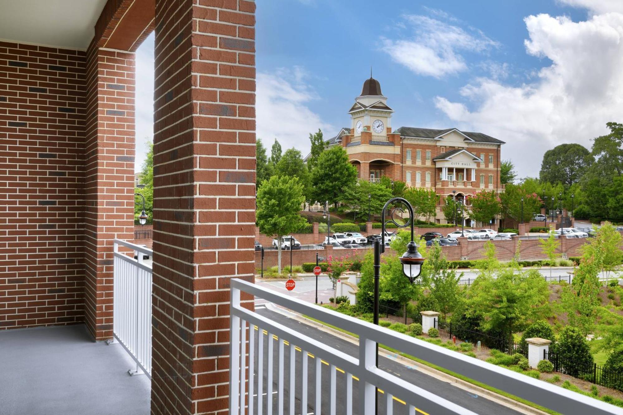 Hotel Courtyard By Marriott Atlanta Duluth Downtown Esterno foto
